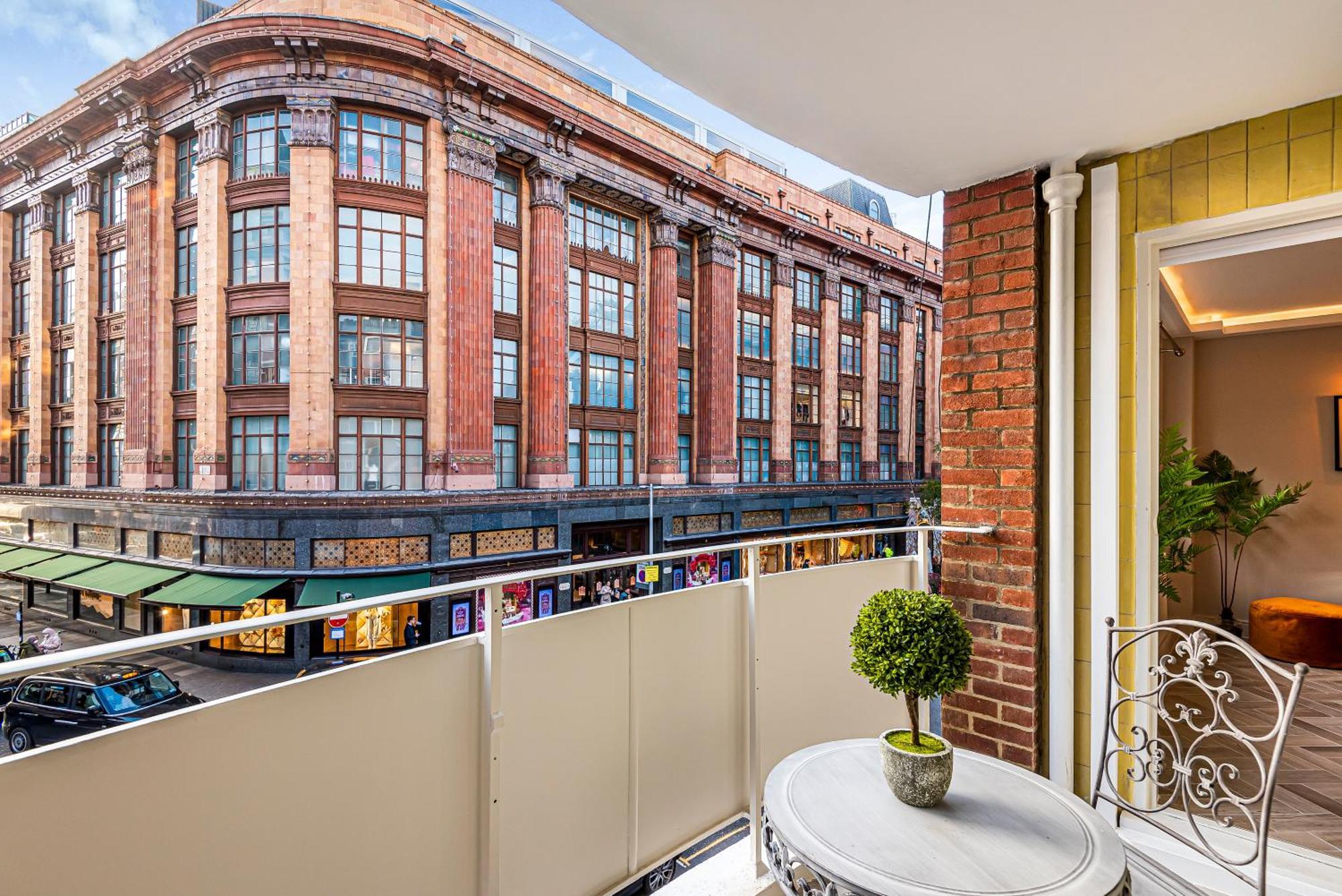 Luxury Living In Knightsbridge Private Balcony View Of Harrods, 2Br2Ba With Ac Apartamento Londres